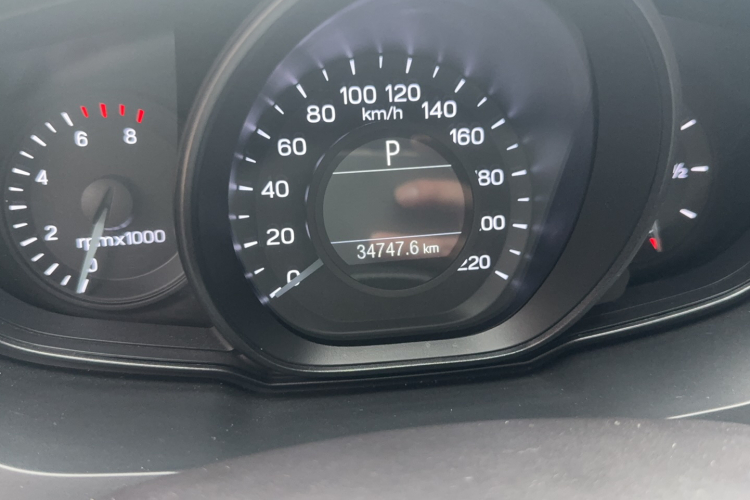 福特 福睿斯 2019款 改款 1.5L 自动质享型 国VI中控内饰15