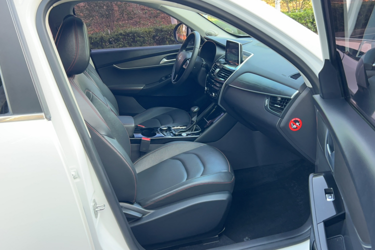 宝沃BX5 2020款 20TGDI 自动两驱先锋型局部细节41