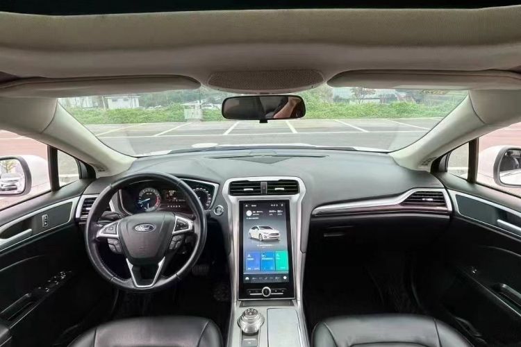 福特 蒙迪欧 2020款 EcoBoost 180 时尚型中控内饰7003