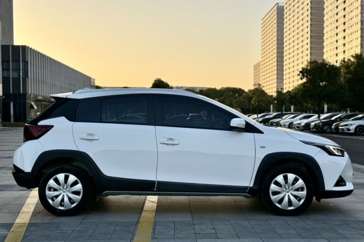 丰田 YARiS L 致炫 2021款 致炫X 1.5L CVT领先版车身外观6007