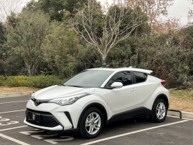 丰田C-HR 2023款 2.0L 领先版