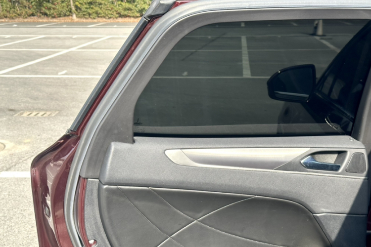 林肯MKC 2019款 2.0T 两驱尊享版 国VI局部细节9004