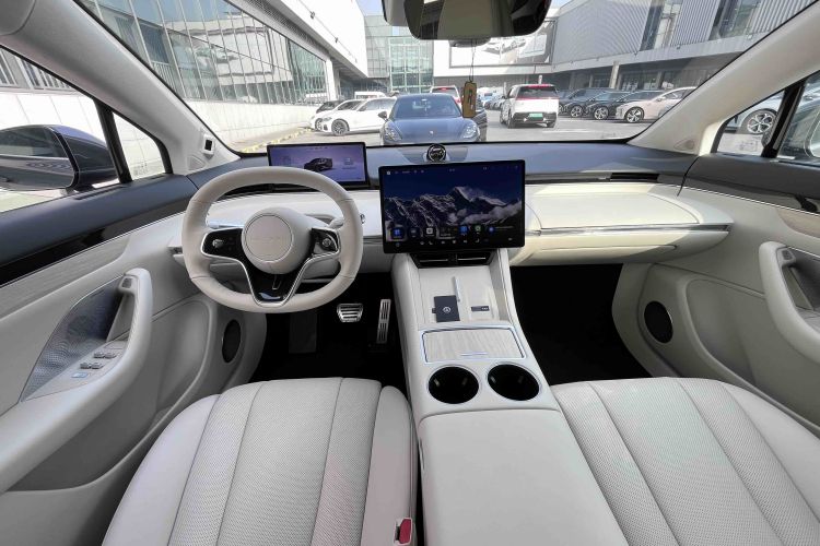 鸿蒙智行 智界R7 2024款 纯电 736km UItra中控内饰7008