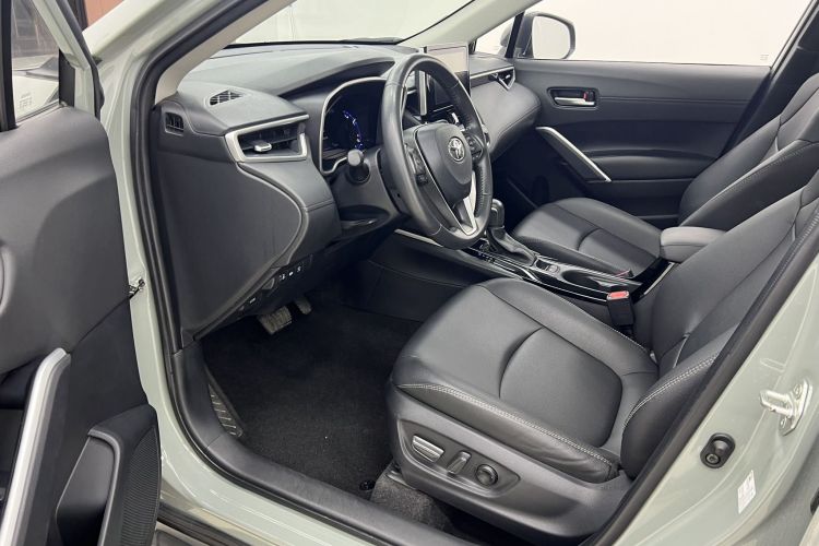 丰田 卡罗拉锐放 2022款 2.0L 旗舰版局部细节19