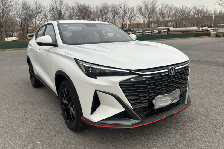 长安X5 PLUS 2026款 第二代 1.5T 超越PRO车身外观6008