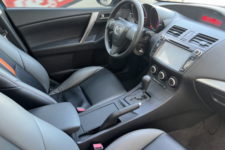 马自达3星骋 2013款 两厢 1.6L 自动精英型中控内饰7009