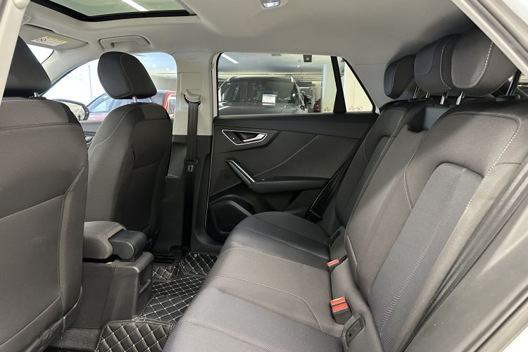 奥迪Q2L 2018款 35 TFSI 上市专享版 国VI中控内饰7013