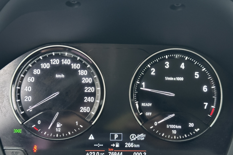 宝马X1 2019款 sDrive18Li 时尚型中控内饰15