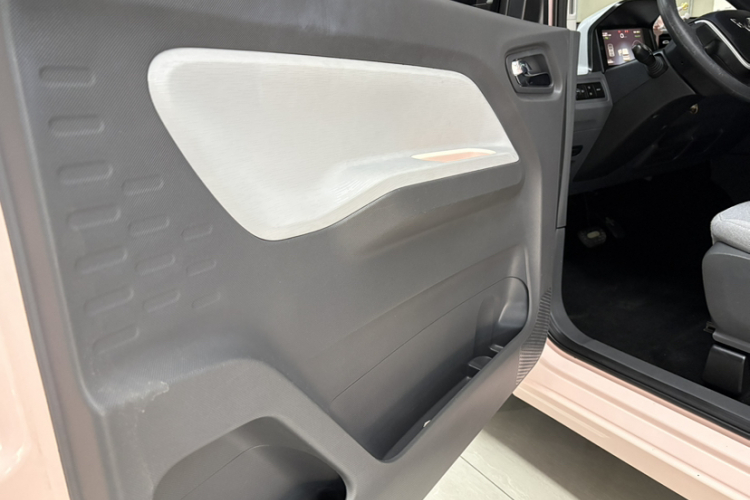 五菱汽车 宏光MINIEV 2021款 马卡龙时尚款 磷酸铁锂中控内饰7002