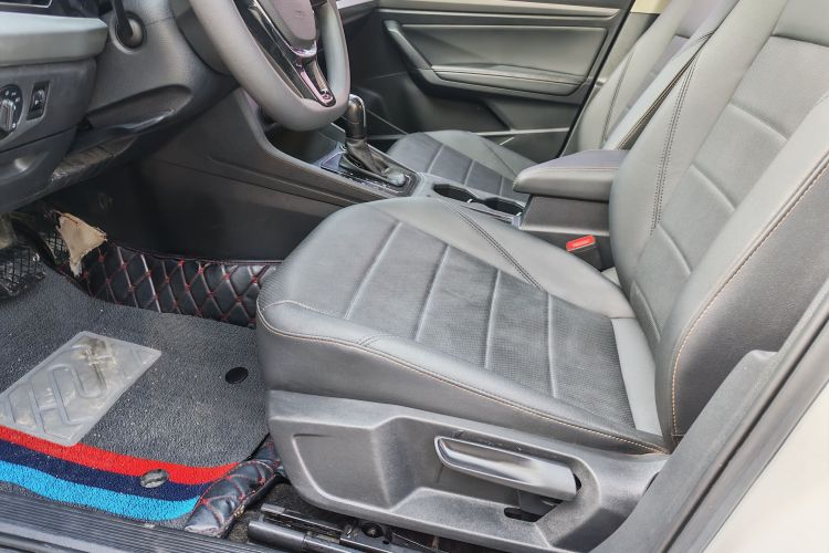 大众 朗逸 2019款 1.5L 自动舒适版 国VI中控内饰7004