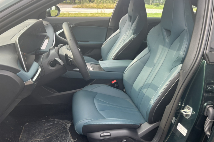 名爵 MG7 2023款 2.0T 自动Trophy+激擎耀世版中控内饰7009