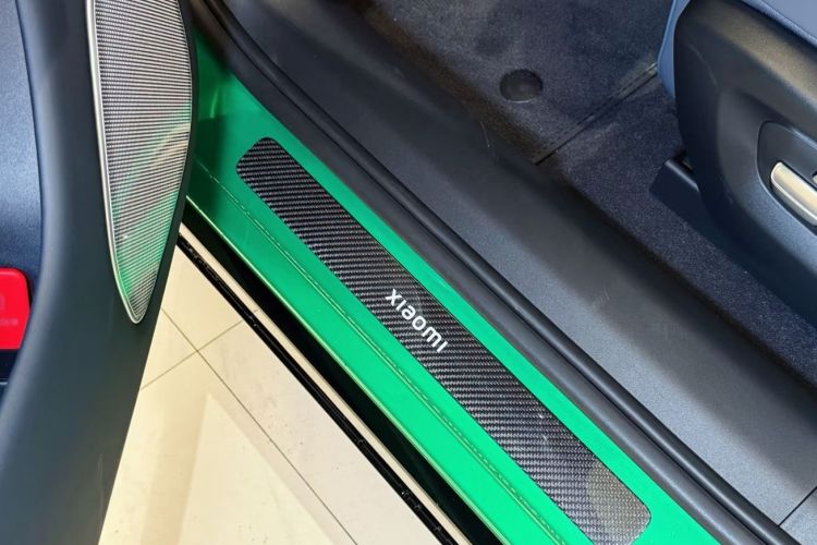 小米汽车 小米YU7 2025款 超长续航四驱Pro版车身外观6008