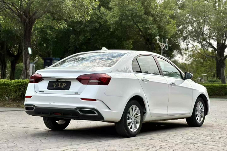 吉利汽车 帝豪 2021款 UP 1.5L CVT向上版车身外观6007