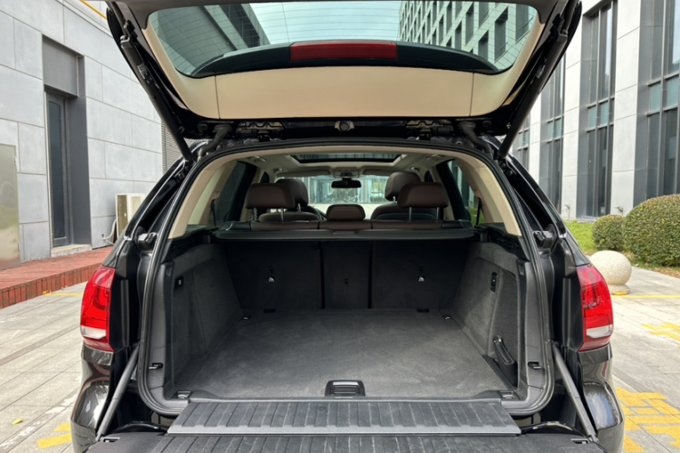 宝马X5(进口) 2014款 xDrive35i 领先型局部细节23