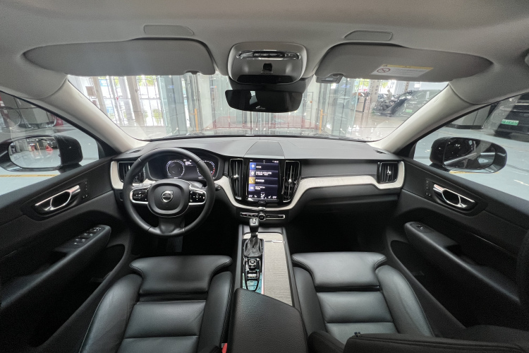 沃尔沃XC60 2021款 T5 四驱智远豪华版中控内饰7005
