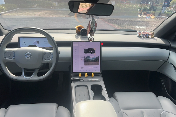 蔚来ET5T 2024款 75kWh Touring中控内饰7003