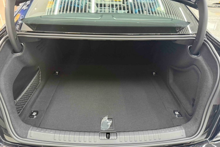 奥迪A6L 2025款 40 TFSI 豪华动感型中控内饰7007