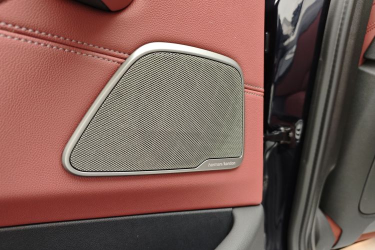 宝马5系新能源 2021款 535Le 先锋版M运动套装局部细节9008