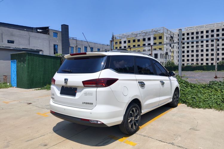 宝骏360 2018款 1.5L 自动豪华型 国V车身外观6008