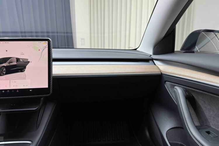 特斯拉 Model 3 2022款 后轮驱动版局部细节9010