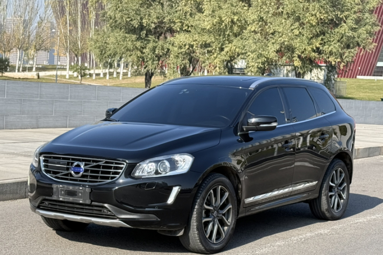 沃尔沃XC60 2017款 T5 AWD 智远升级版车身外观1