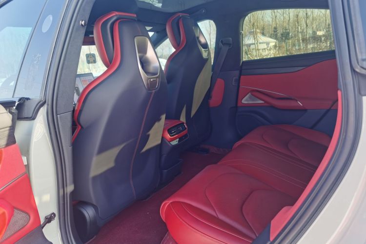 小米汽车 小米SU7 2024款 四驱Max创始版中控内饰7002