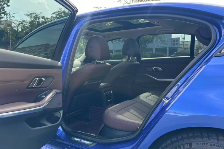 宝马3系 2020款 改款 325Li M运动曜夜套装中控内饰7002