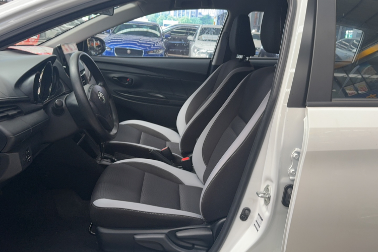 丰田 YARiS L 致炫 2021款 致炫X 1.5L CVT领先版中控内饰7004