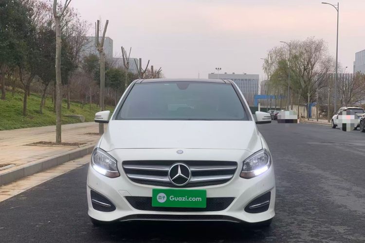 奔驰B级 2015款 B 200 动感型车身外观6001