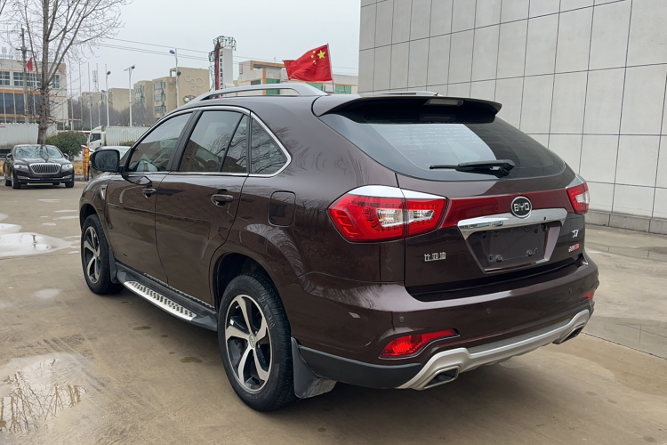 比亚迪S7 2015款 2.0T 升级版 自动旗舰型车身外观6006