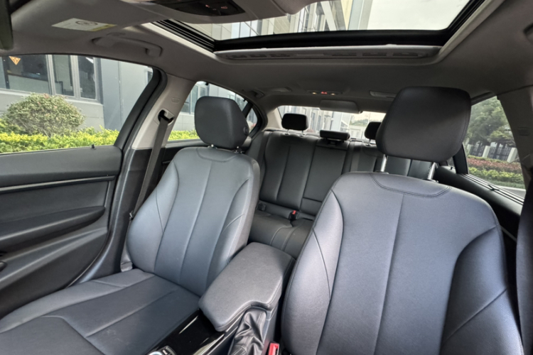 宝马3系 2017款 320Li 时尚型局部细节22