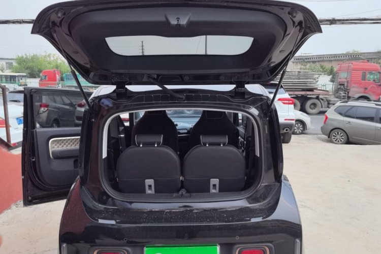 宝骏KiWi EV 2022款 设计师轻享版 三元锂中控内饰7007