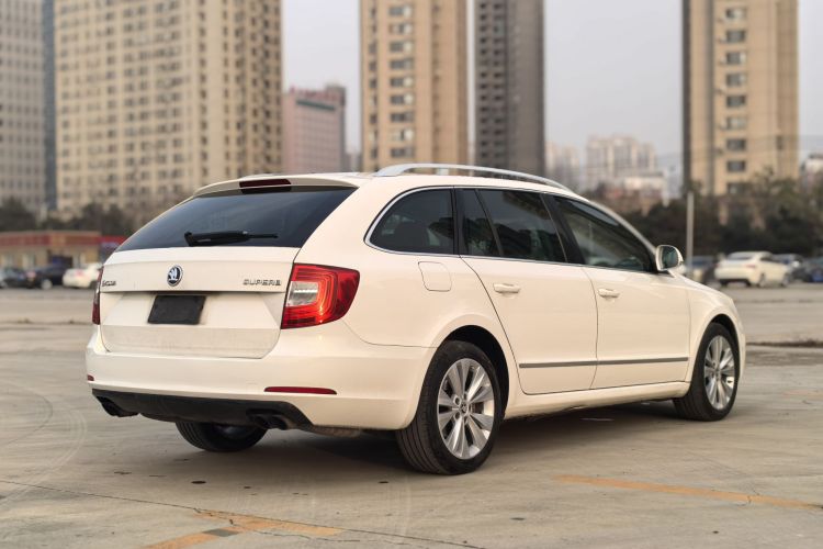 斯柯达 速尊 2014款 2.0TSI 尊贵版车身外观6003