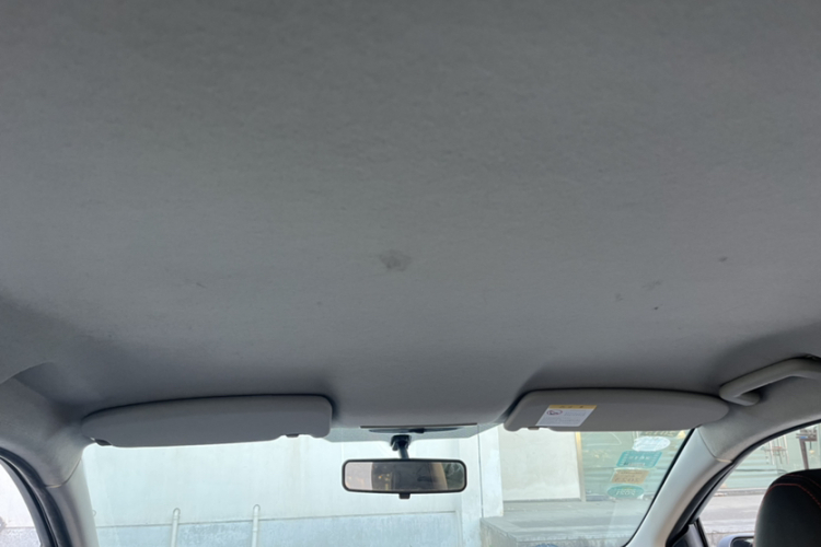 福特 福克斯 2012款 两厢经典 1.8L 自动基本型局部细节22