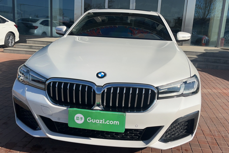 宝马5系 2022款 改款二 530Li 领先型 M运动套装车身外观6001