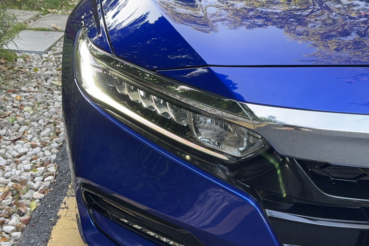 本田 雅阁 2018款 230TURBO 舒适版 国V车身外观6013