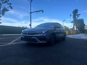 荣威i5 2021款 1.5L 手动钻石版