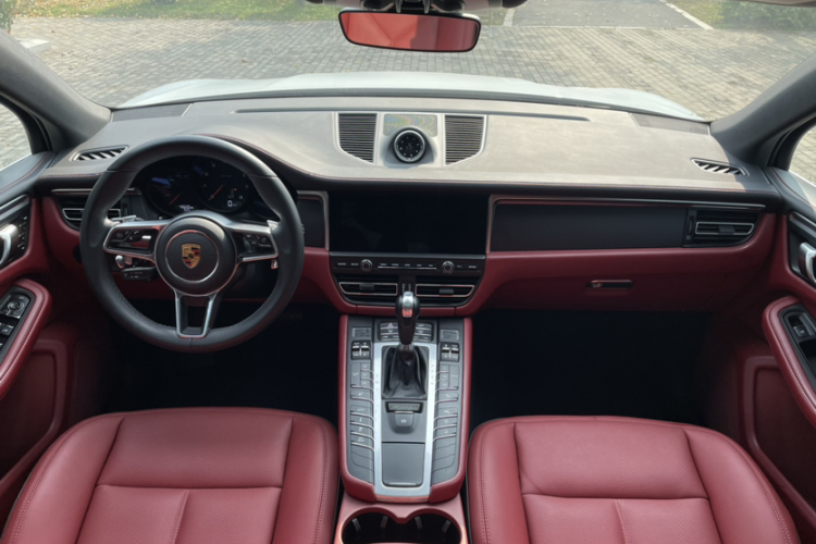 保时捷 2018款 Macan 2.0T中控内饰7002