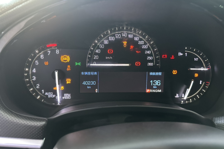 凯迪拉克XTS 2018款 28T 精英型中控内饰15