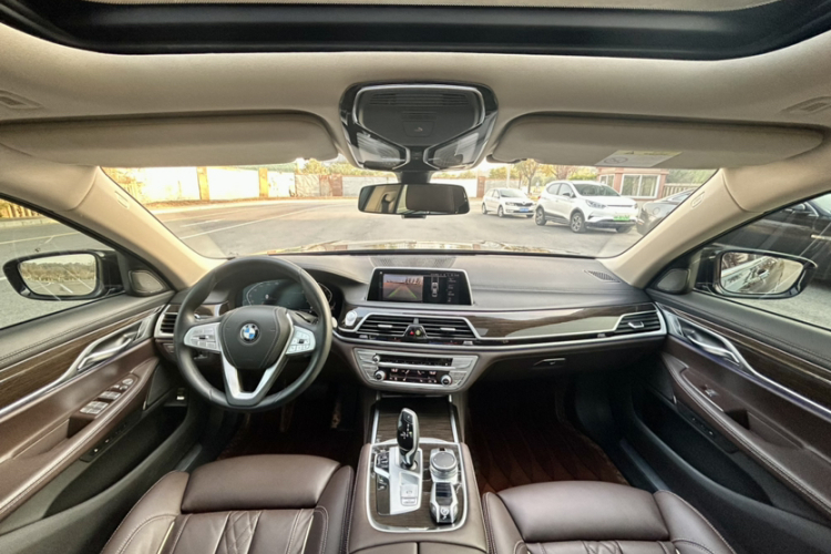宝马7系 2021款 730Li 豪华套装中控内饰7008