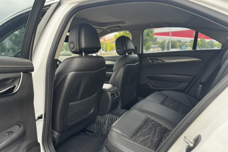 凯迪拉克ATS-L 2017款 28T 技术型中控内饰7003