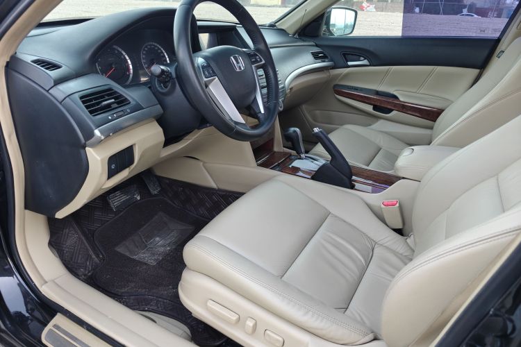 本田 雅阁 2012款 2.0L SE中控内饰7001