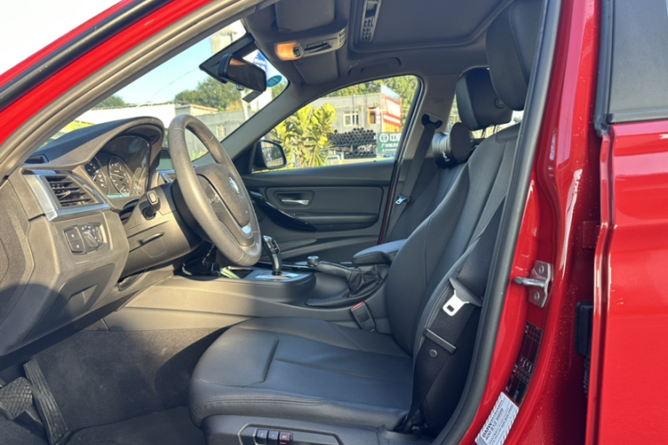 宝马3系 2016款 316i 时尚型车身外观6006