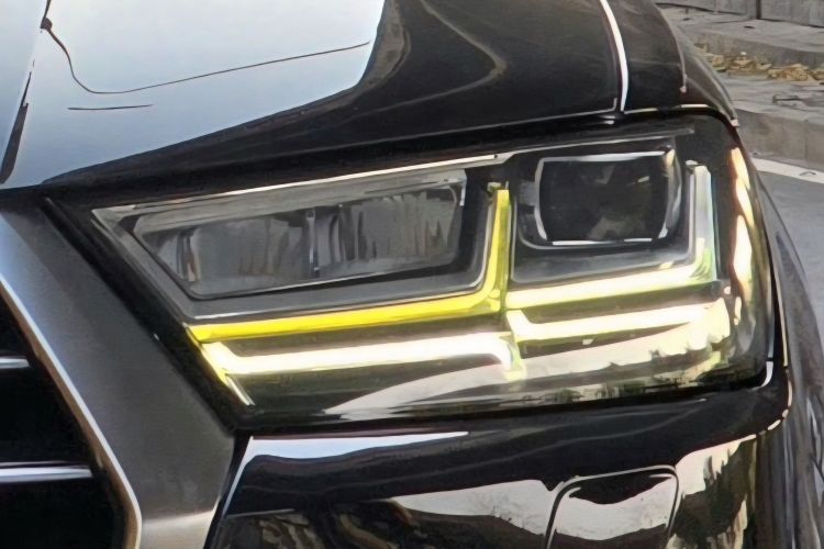 奥迪Q7 2018款 45 TFSI 技术型局部细节36