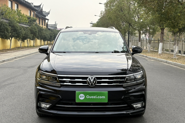 大众 途观L 2021款 380TSI 自动四驱R-Line越享版7座车身外观6005