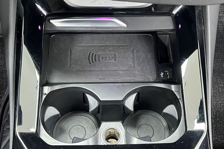 宝马X3 2022款 改款二 xDrive30i 尊享型 M曜夜套装中控内饰7011