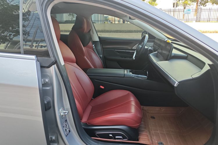 小鹏P7 2022款 670N+中控内饰7001