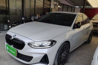 宝马1系 2023款 125i M运动曜夜版