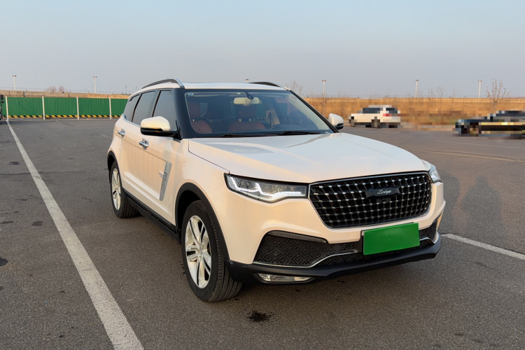 众泰T700 2017款 1.8T 双离合尊贵型贺岁版车身外观6002