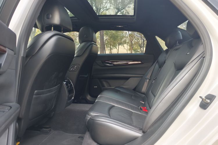 凯迪拉克CT6 2021款 28T 精英型中控内饰7002